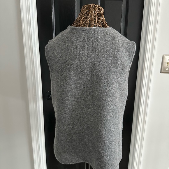 Zara Gray Sleeveless Cardigan - Picture 2 of 2